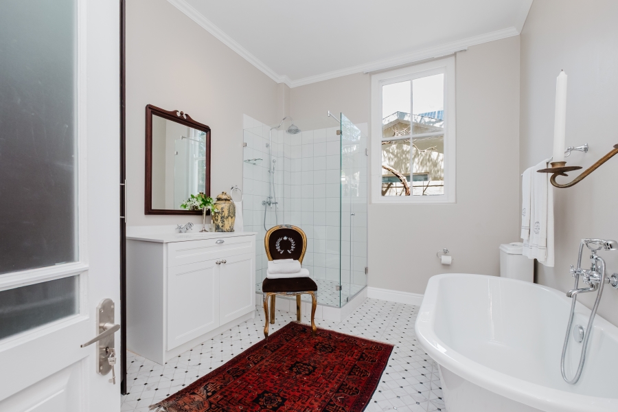 4 Bedroom Property for Sale in Claremont Western Cape